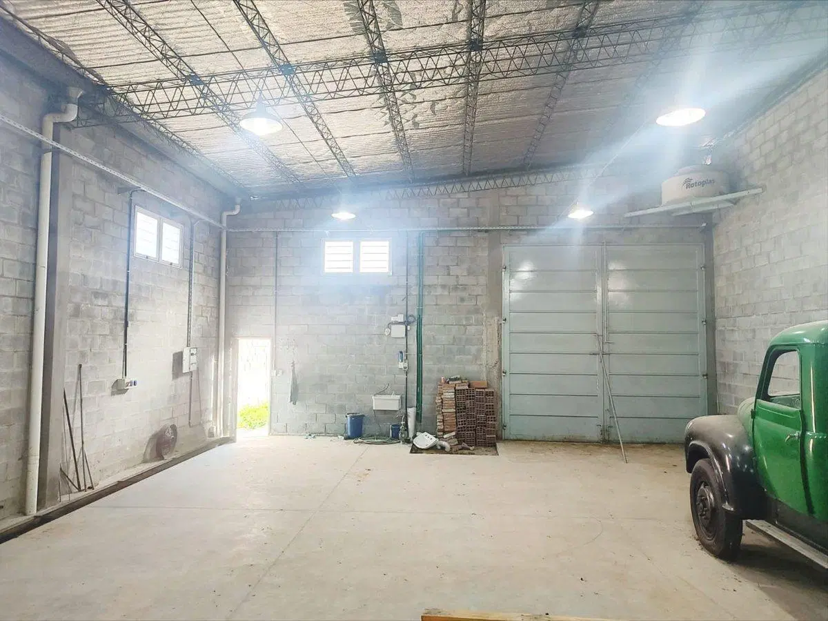 Venta Hermoso Galpón o Deposito General Rodríguez 5