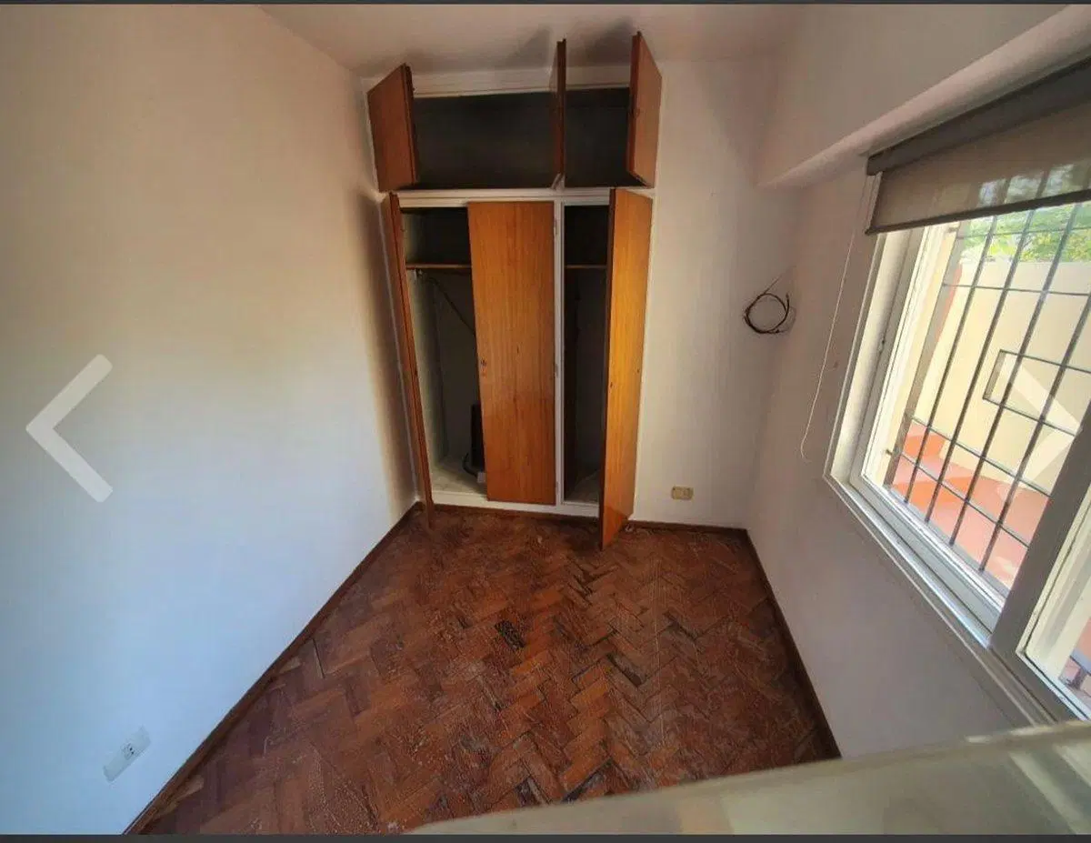 VENTA CASA COCHERA TERRAZA LINIERS c/RENTA 3