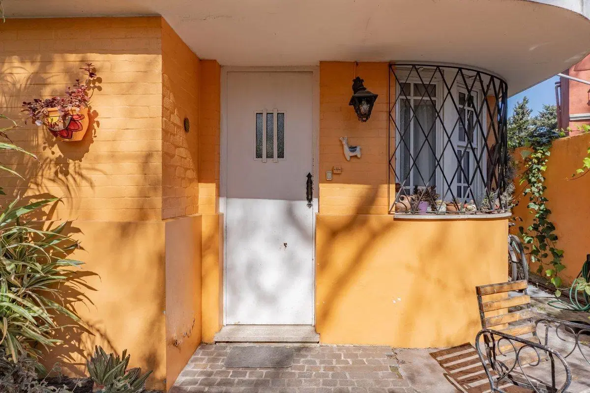 Casa de 4 dormitorios con jardín en Florida Mitre 3
