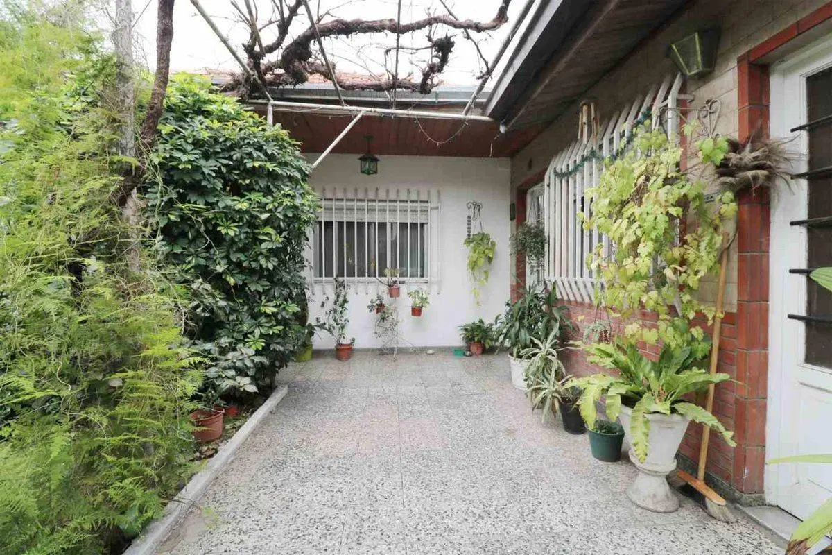 VENTA CASA MULTIFAMILIAR COCHERA TERRAZA en MADERO 2