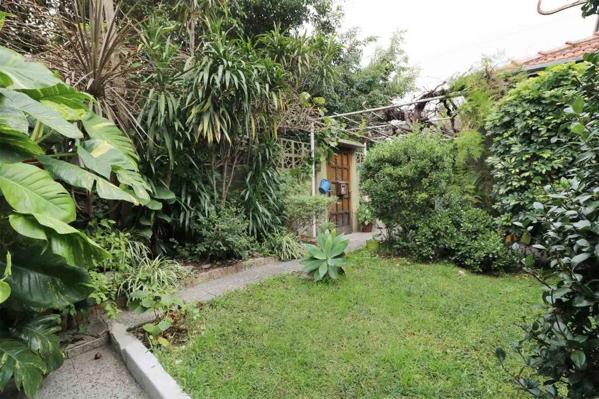 VENTA CASA MULTIFAMILIAR COCHERA TERRAZA en MADERO 4