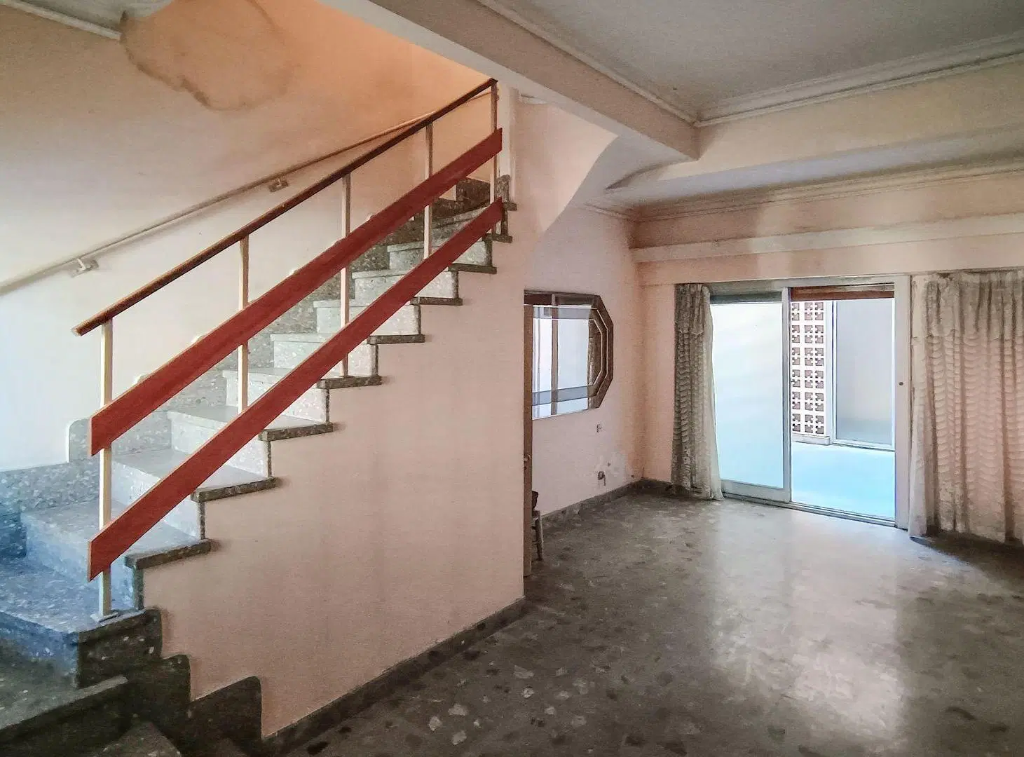 VENTA CASA 7 AMBIENTES CON TERRAZA  - BARRACAS 2