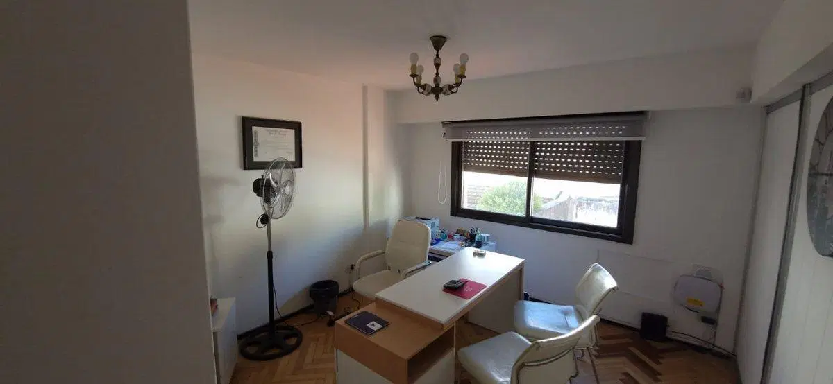 VENTA OFICINA CENTRO DE SAN ISIDRO 4