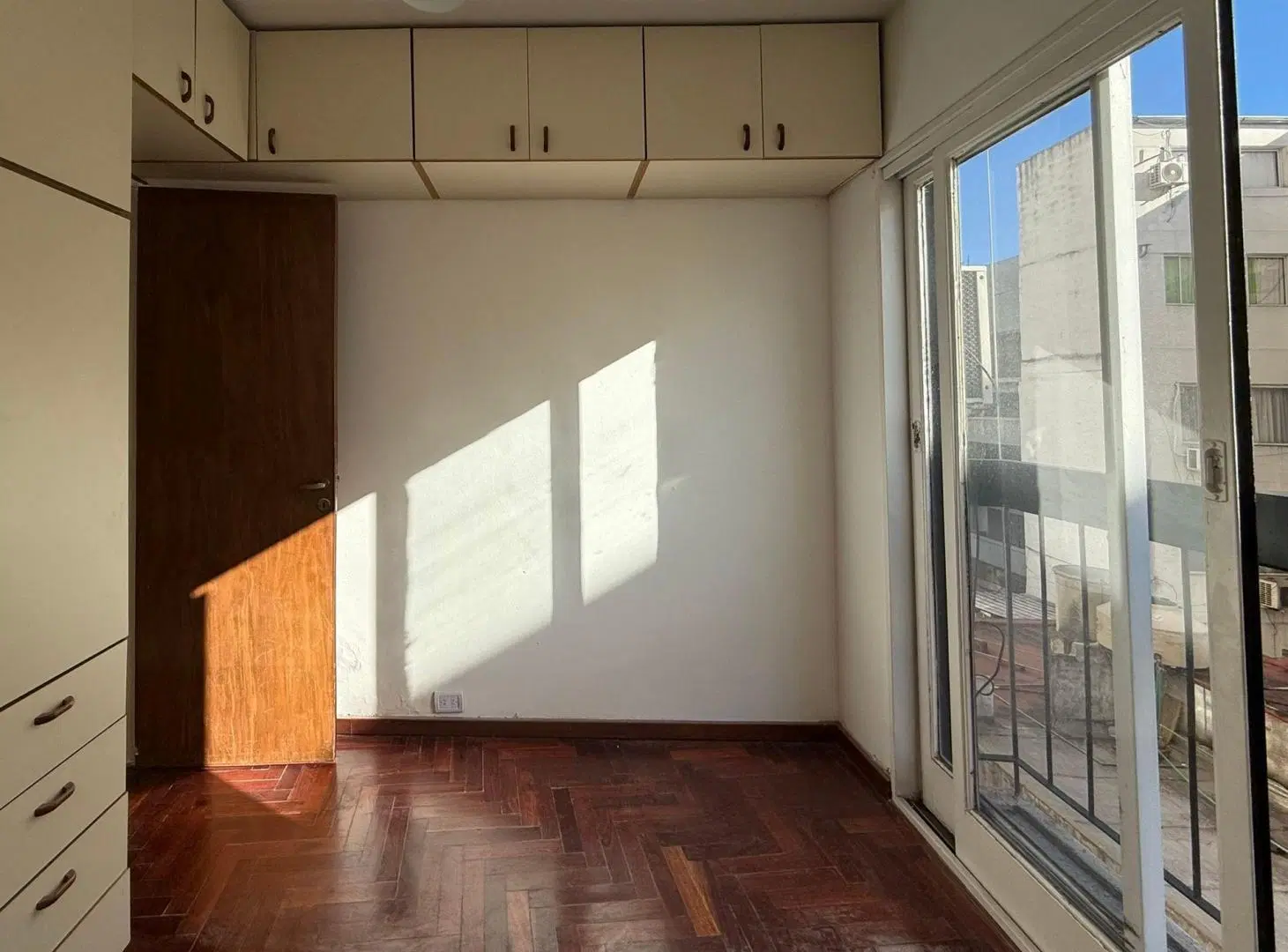 VENTA DEPTO 2 AMB -TORRE APTO PROFESIONAL-ALMAGRO 5