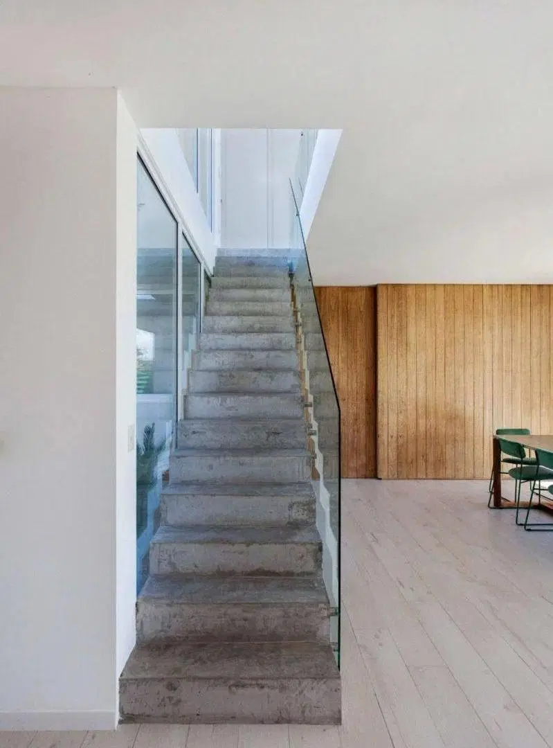 CASA A LA LAGUNA, BARRIO COSTAS PUERTOS ESCOBAR 3