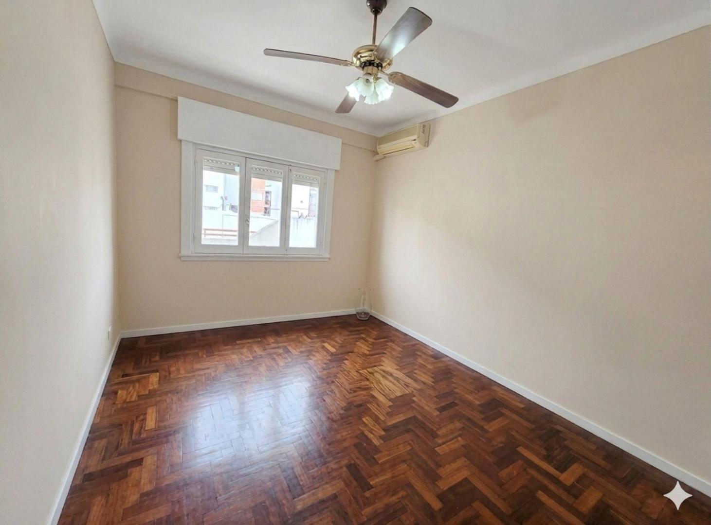 Foto de Venta Departamento 3 amb Apto Credito Floresta, imagen 1