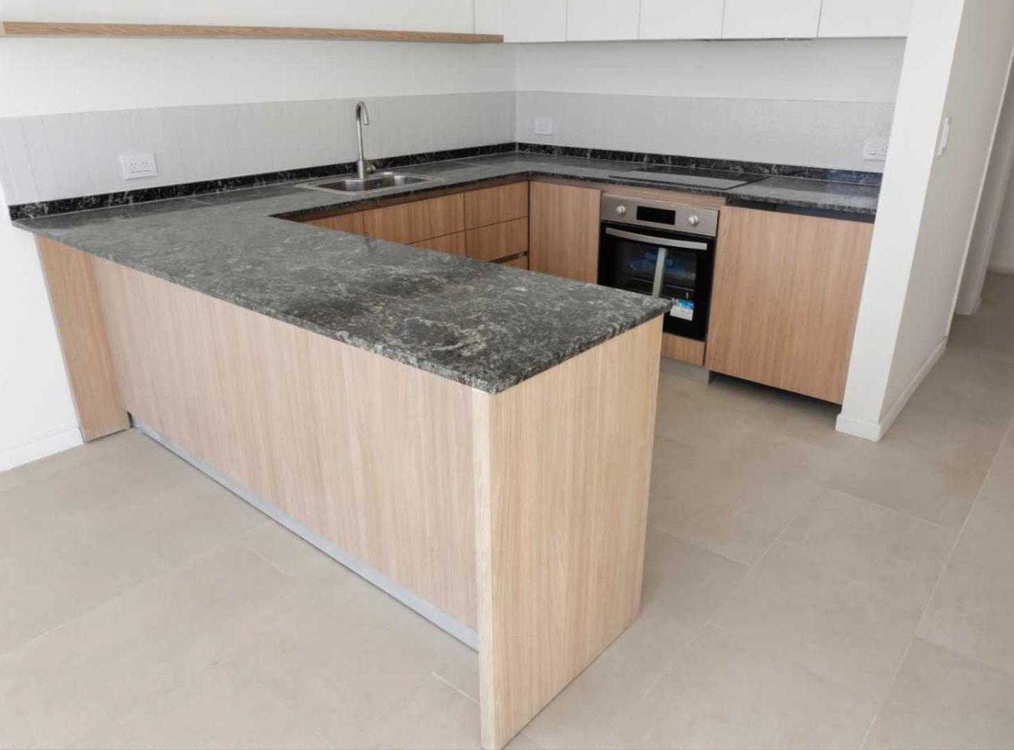 Foto de VENTA DEPTO DUPLEX 4 AMB TORTUGAS NORTE PILAR, imagen 4