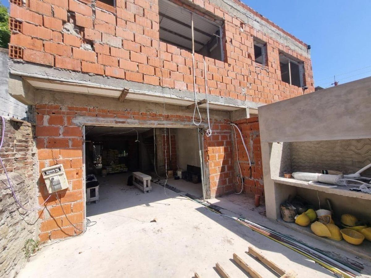 Foto de VENTA PUNTA CHICA, DUPLEX CON JARDÍN Y PILETA, imagen 2