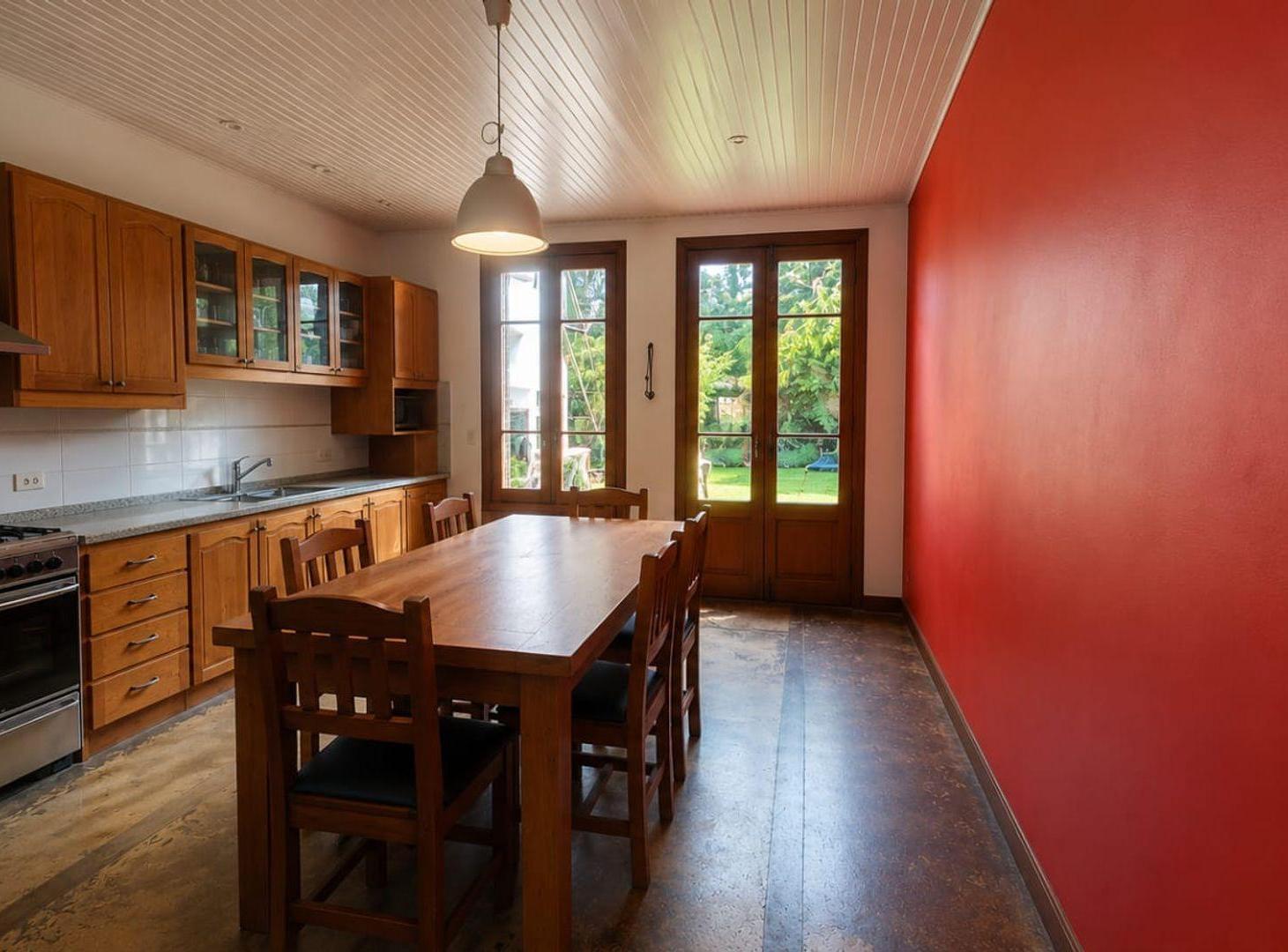 Foto de Casa venta 5 amb luminosa jardín pileta Martínez, imagen 3