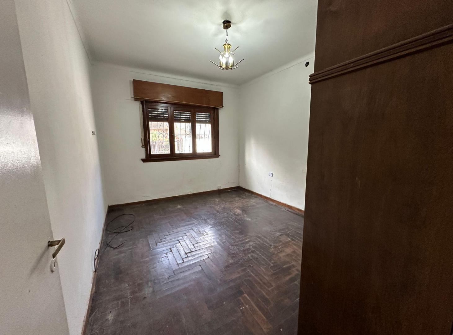 Foto de CASA EN VENTA 3 AMB VILLA BALLESTER APTO CREDITO, imagen 1