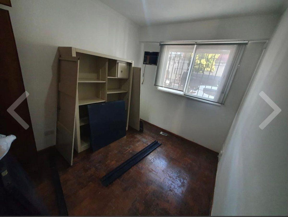 Foto de VENTA CASA COCHERA TERRAZA LINIERS c/RENTA, imagen 5