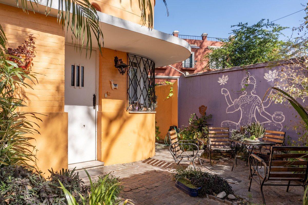 Foto de Casa de 4 dormitorios con jardín en Florida Mitre, imagen 1