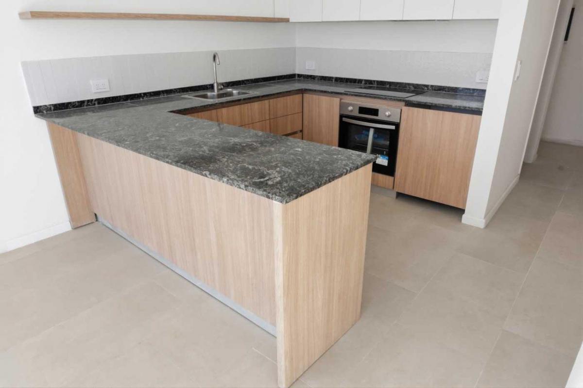 Foto de VENTA DEPTO DUPLEX 4 AMB TORTUGAS NORTE PILAR, imagen 1