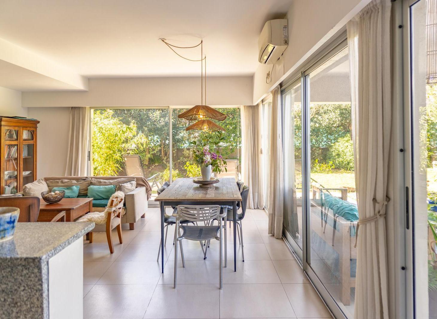Foto de VENTA CASA 5 AMBIENTES COMPLEJO BECCAR CENTRAL SAN ISIDRO, imagen 1