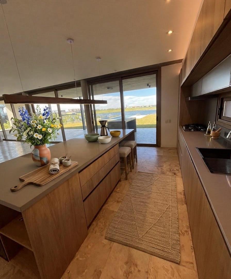 Foto de CASA VENTA NORDELTA A ESTRENAR LOS PUENTES, imagen 5