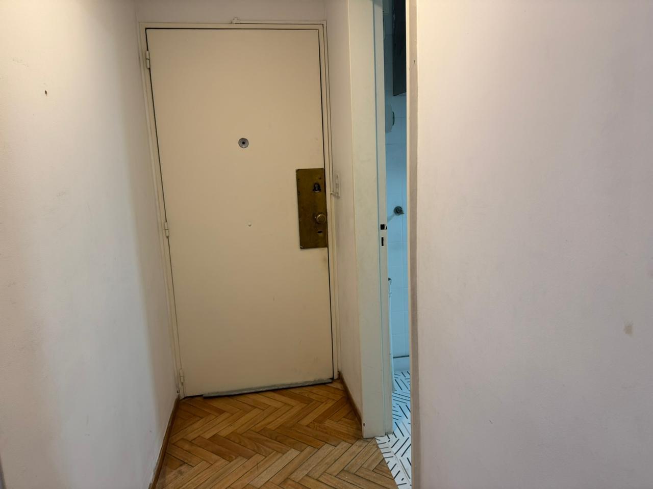 Foto de Alquiler departamento 4 ambientes con balcón en Recoleta, imagen 1