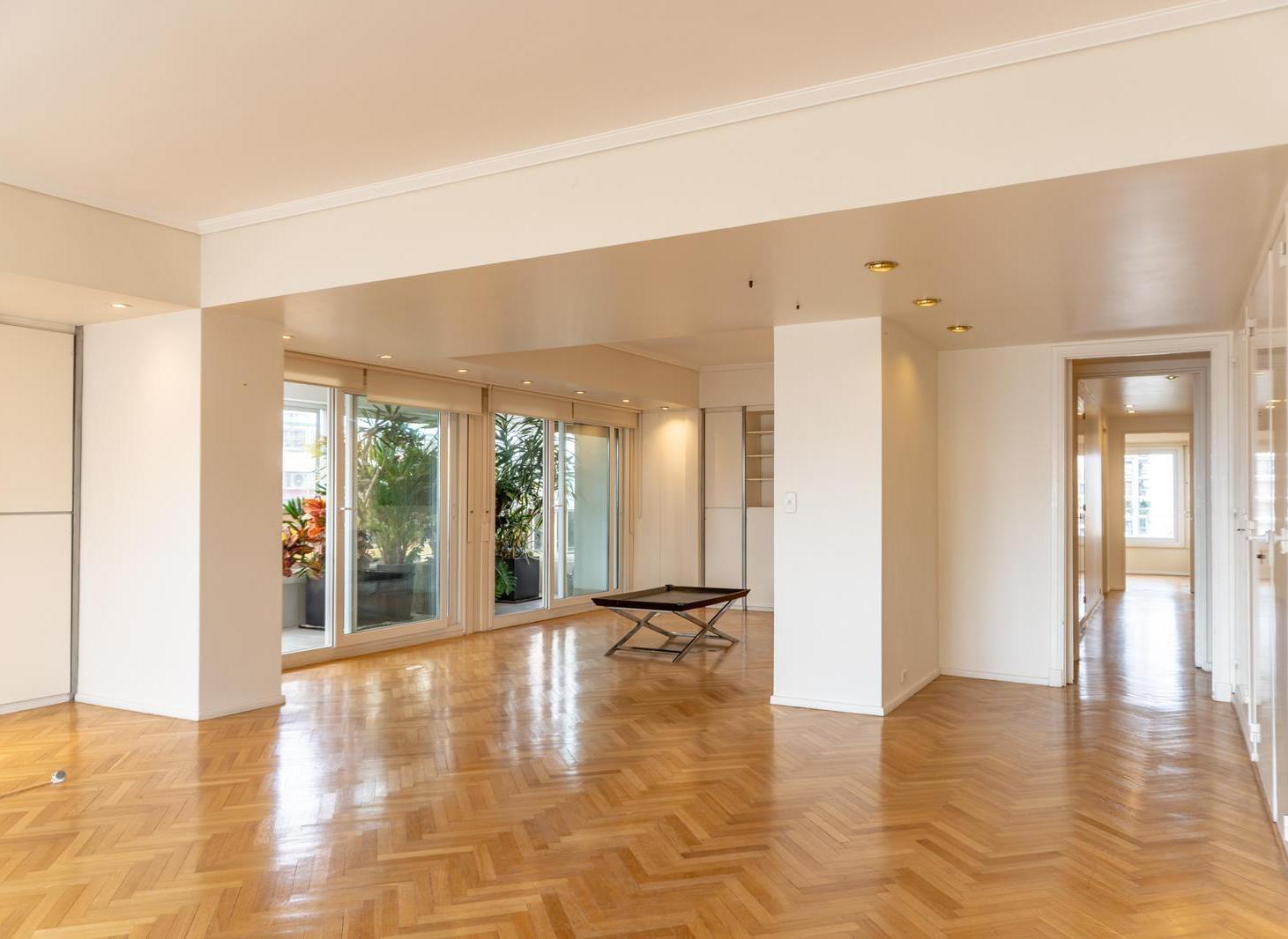Foto de VENTA DEPARTAMENTO 4 AMBIENTES C/ BALCON Y COCHERAS - BELGRANO, imagen 3