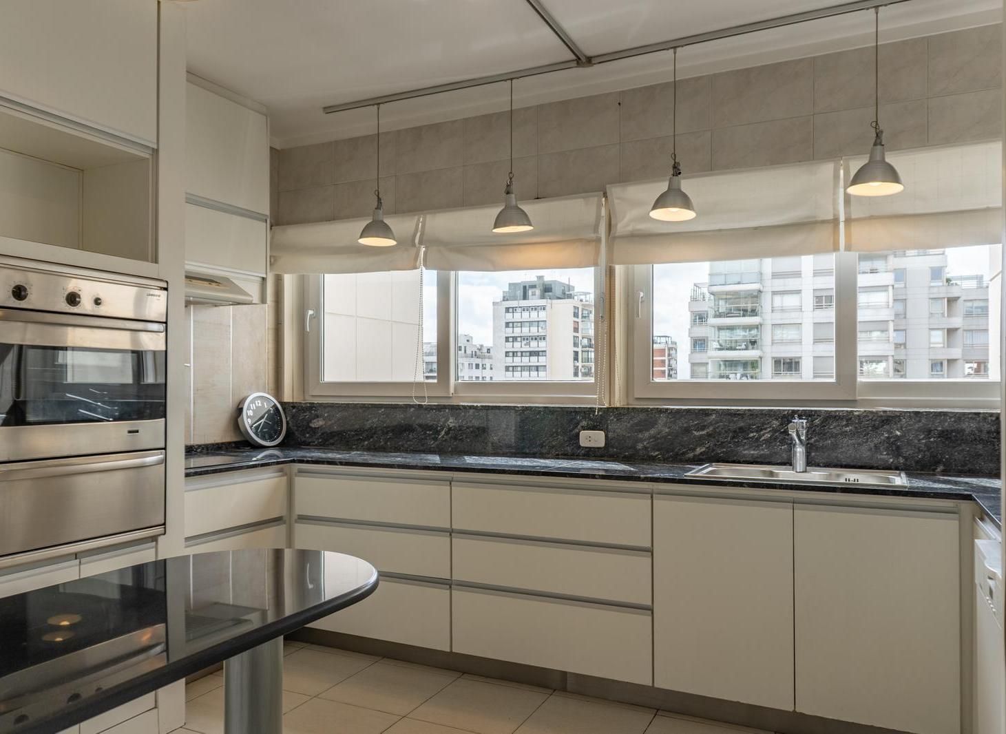 Foto de VENTA DEPARTAMENTO 4 AMBIENTES C/ BALCON Y COCHERAS - BELGRANO, imagen 5
