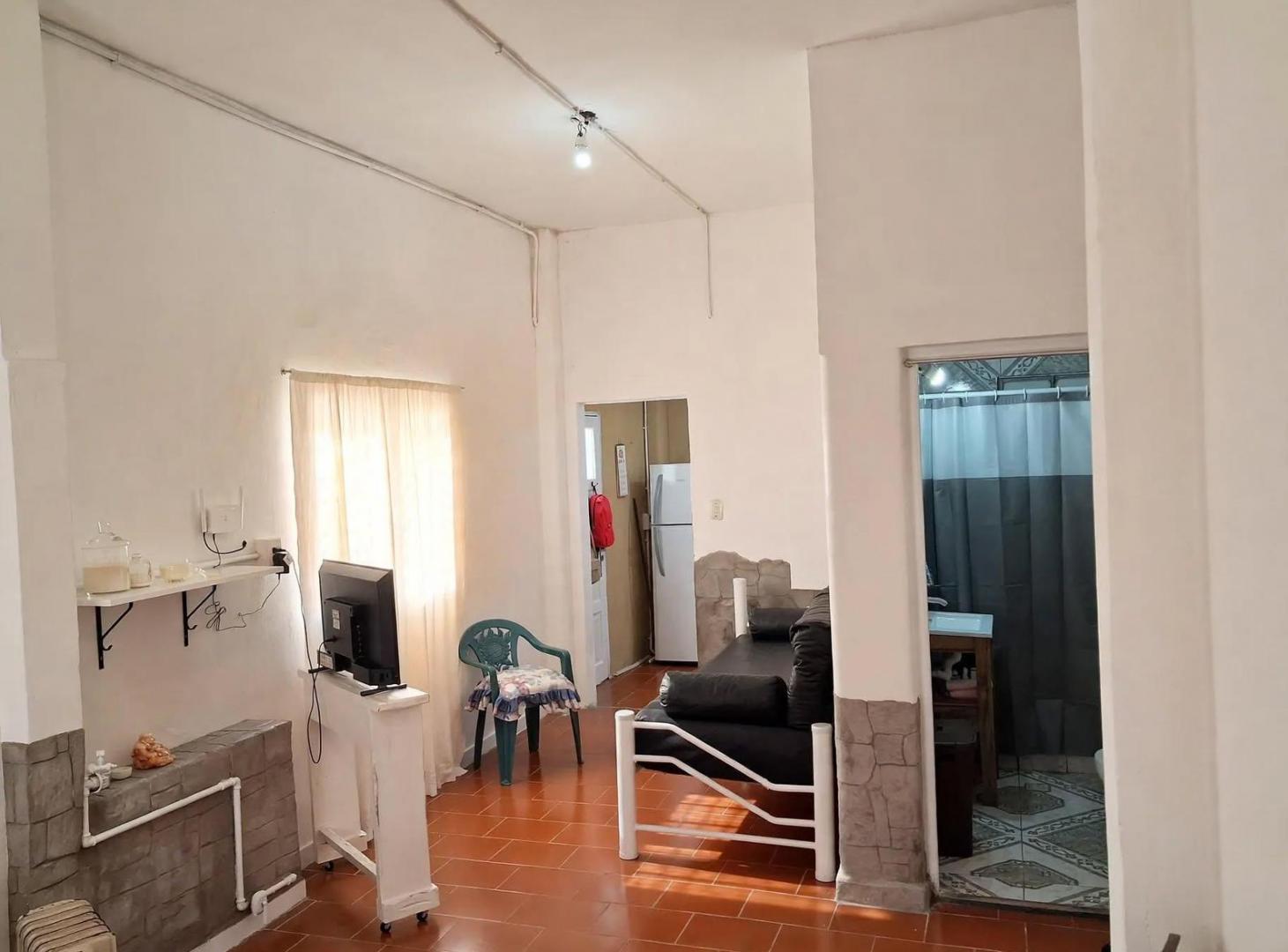 Foto de CASA/LOTE A RECICLAR EN VENTA EN OLIVOS, imagen 2
