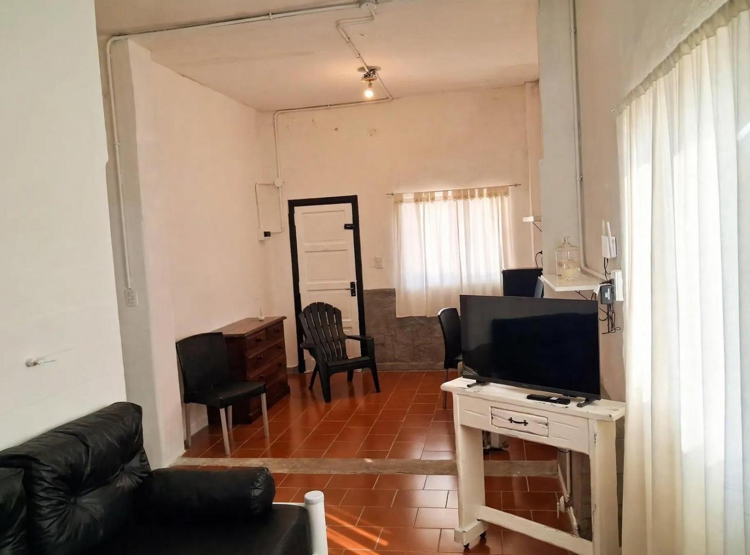 Foto de CASA/LOTE A RECICLAR EN VENTA EN OLIVOS, imagen 4