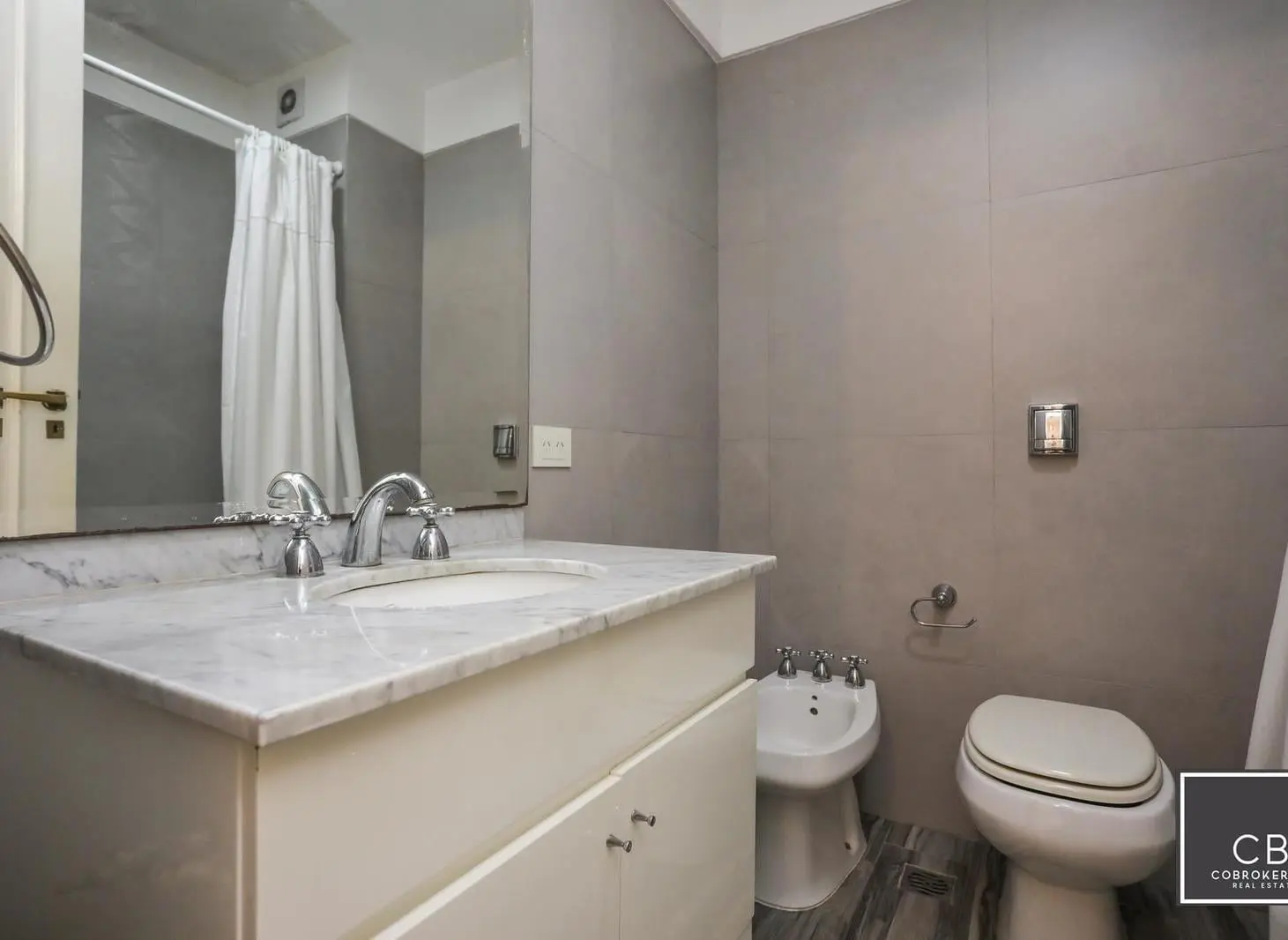 Venta Departamento de 3 ambientes Luminoso Recoleta 4