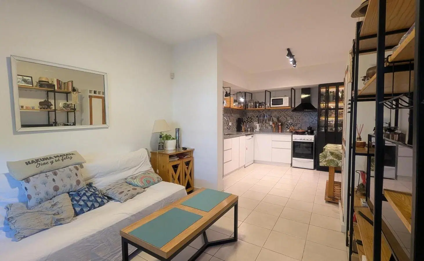 Venta PH 3 Ambientes, 115m2, entrada independiente, terraza propia y parrilla. 2