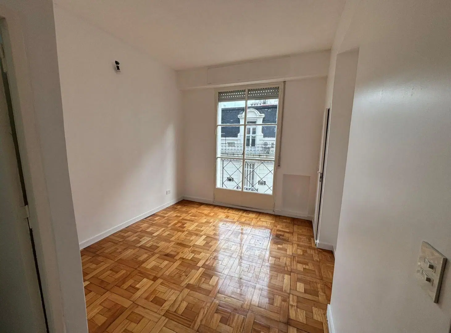 Oportunidad en Barrio Norte! Monoambientes Reciclados! 3