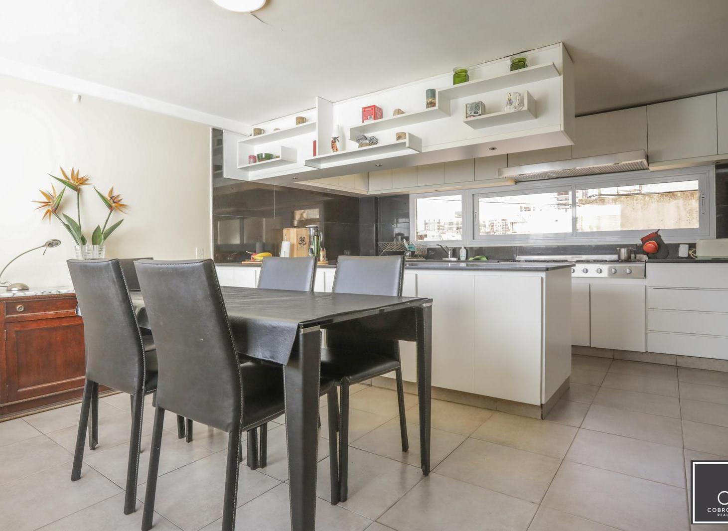 Foto de Venta 4 Ambientes con Gran Terraza, Parrilla y 2 Cocheras en Belgrano R, imagen 5
