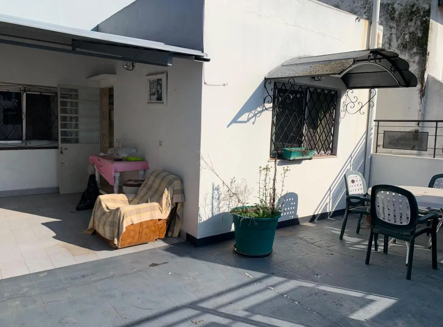 Venta Ph a refaccionar con gran local en PB 4