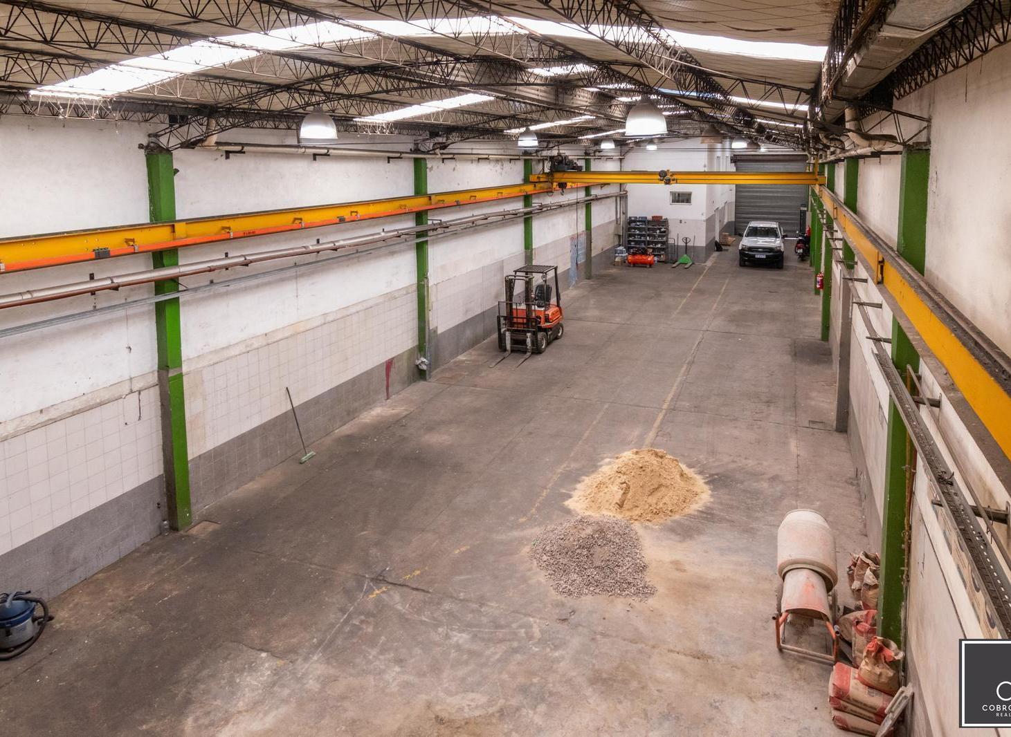 Foto de Venta Galpon de 700m2 con 120m2 de oficinas de categoria en Ramos Mejia, imagen 4