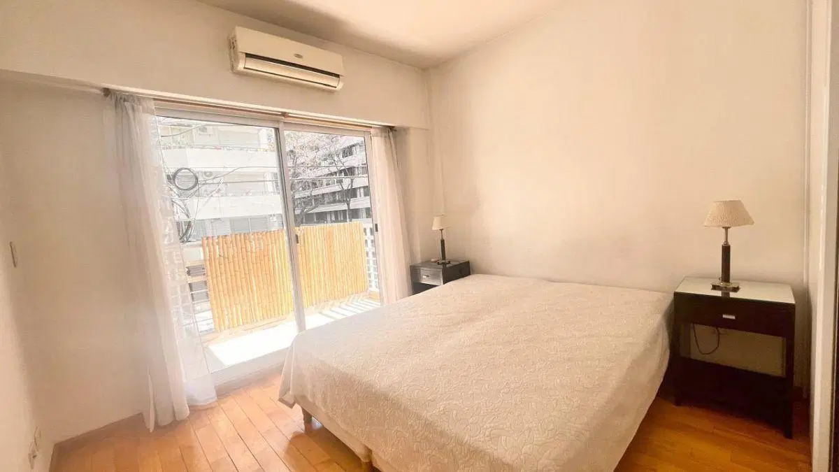 Alquiler Tradicional. Dos ambientes amoblado con balcón y amenities. 5