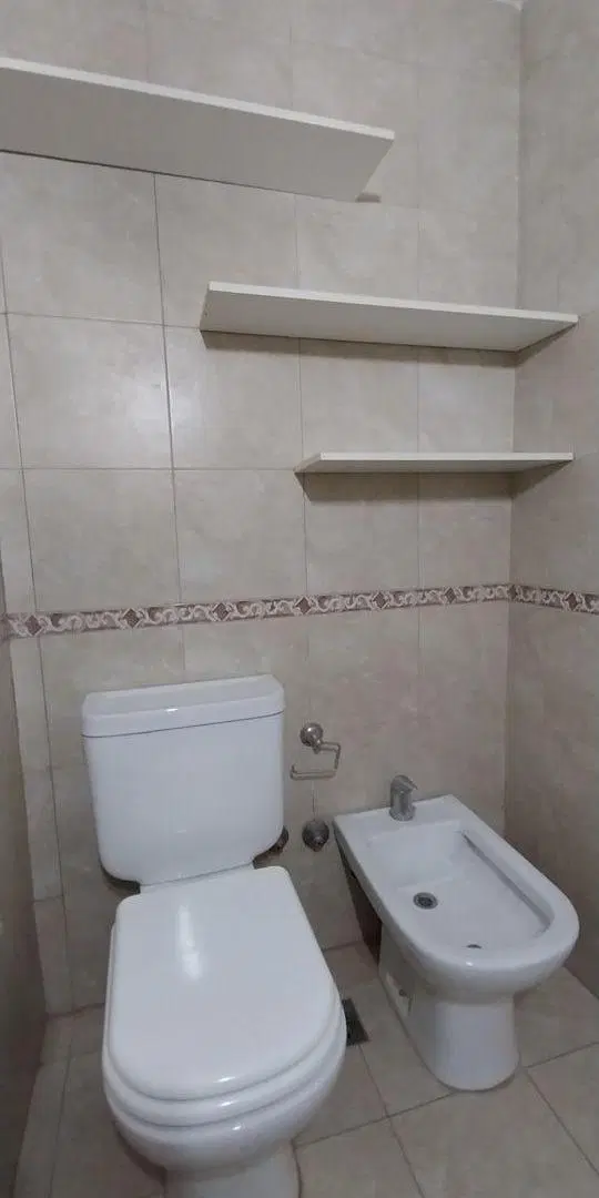 Alquiler Tradicional. Almagro. Monoambiente con patio y amenities. 3
