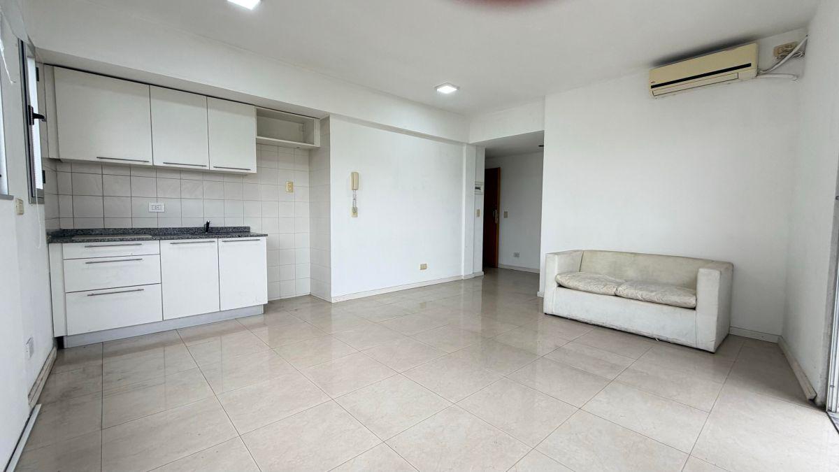 Foto de Alquiler Tradicional con expensas incluidas. Almagro. Monoambiente con, imagen 1