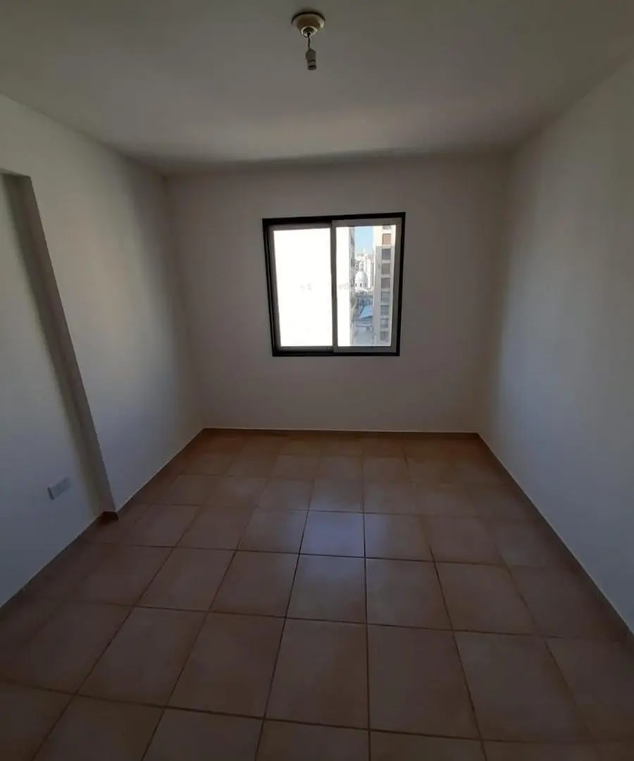 Departamento en Alberdi 5