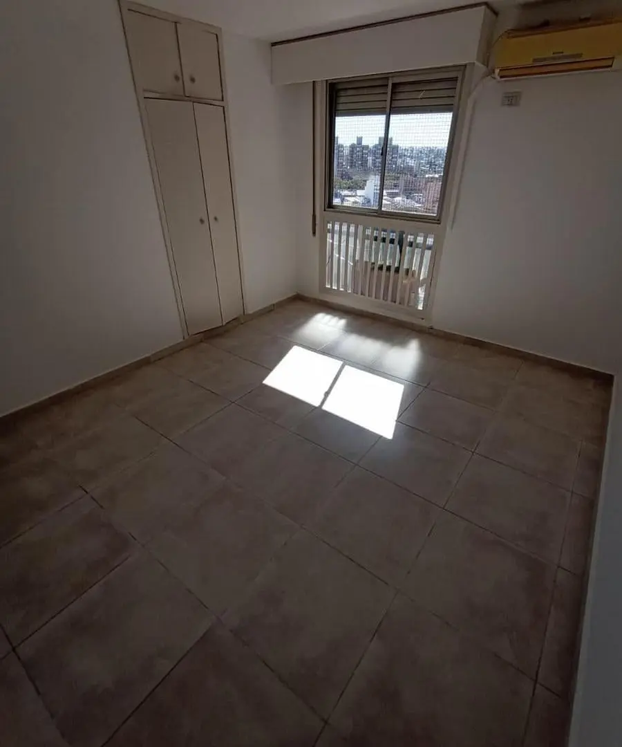 Departamento en Alberdi 5