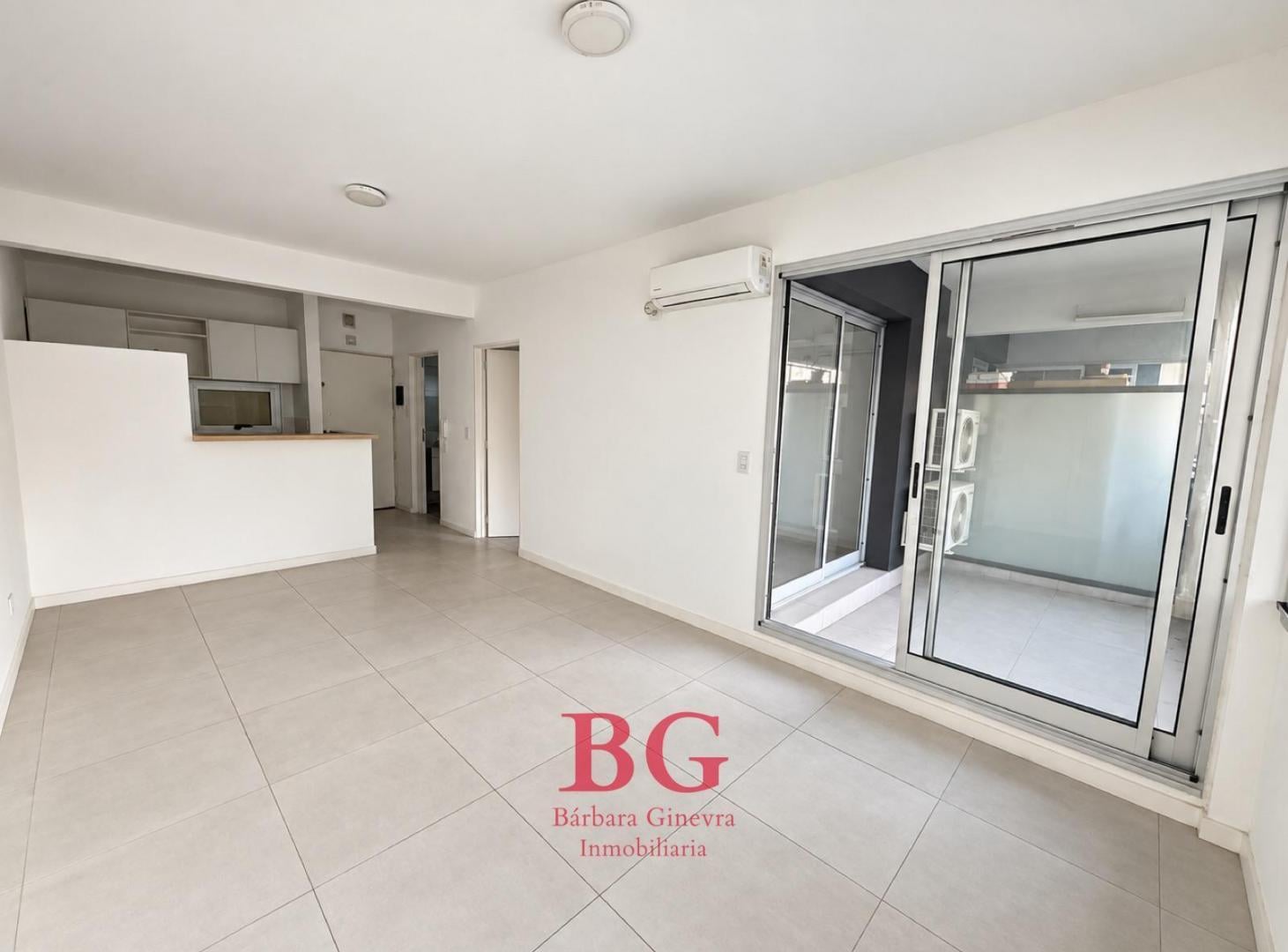 Foto de Departamento en Venta - 2 Ambientes - Balcon y Cochera Fija, imagen 1