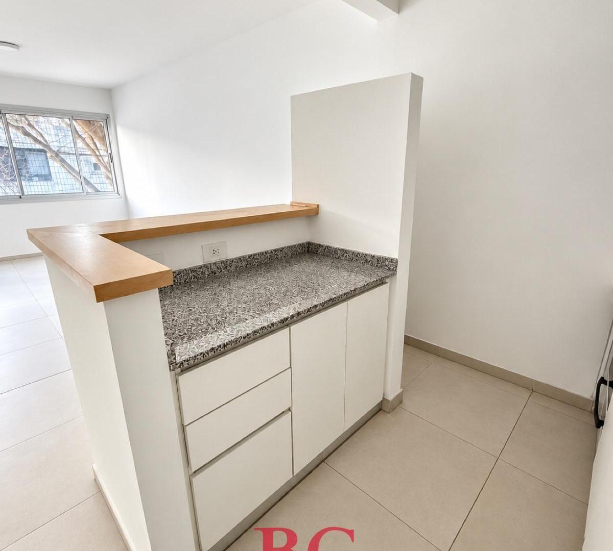 Foto de Departamento en Venta - 2 Ambientes - Balcon y Cochera Fija, imagen 3