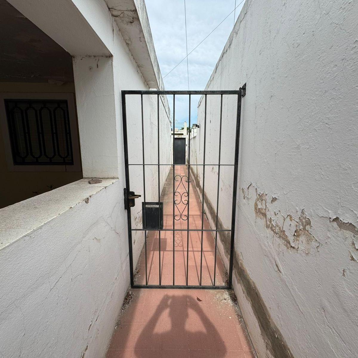 Casa Venta Barrio Jardin 3 Dorm. Mas 1 en Planta Alta 4