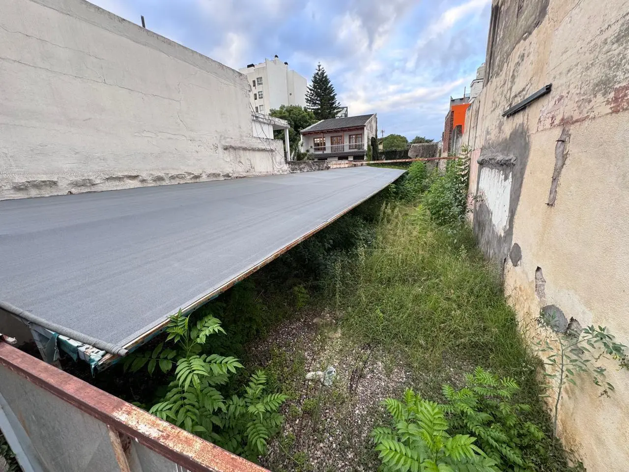 COCHERA TERRENO VENTA ALTA CORDOBA CALLE SARACHARA 900 7 X 33 MTS 1