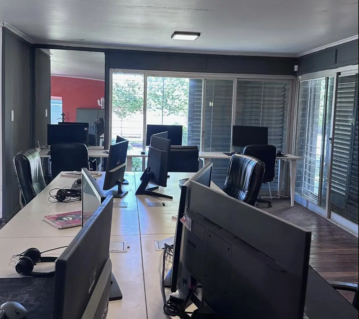 CASA CERRO ALQUILER APTA OFICINA CON MOBILIARIO 8