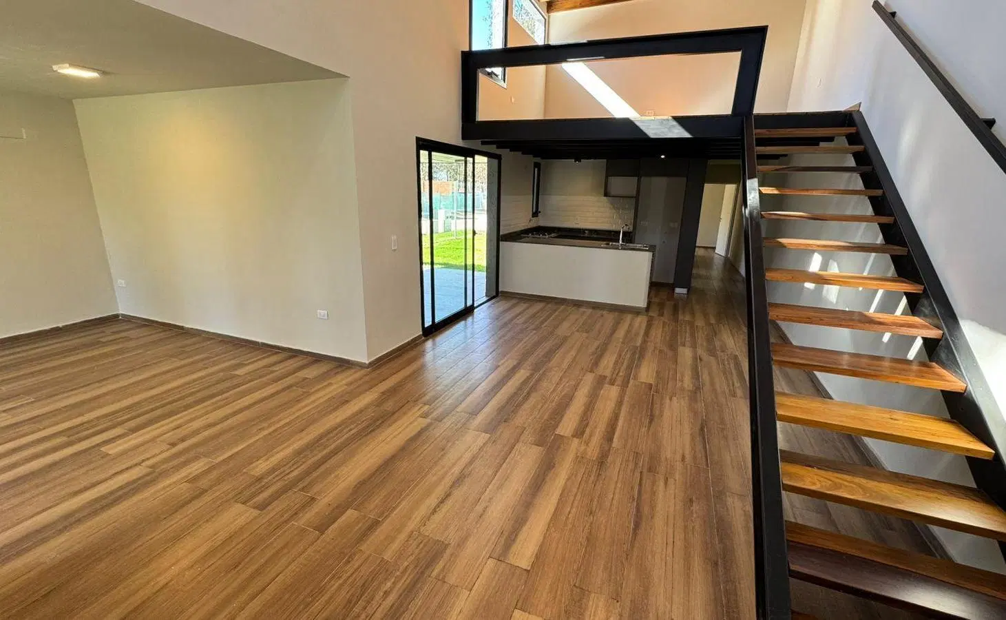 CASA ALQUILER NUEVO MALAGUEÑO 2 dormitorios + Playrrom 157 m2 cubiertos 4