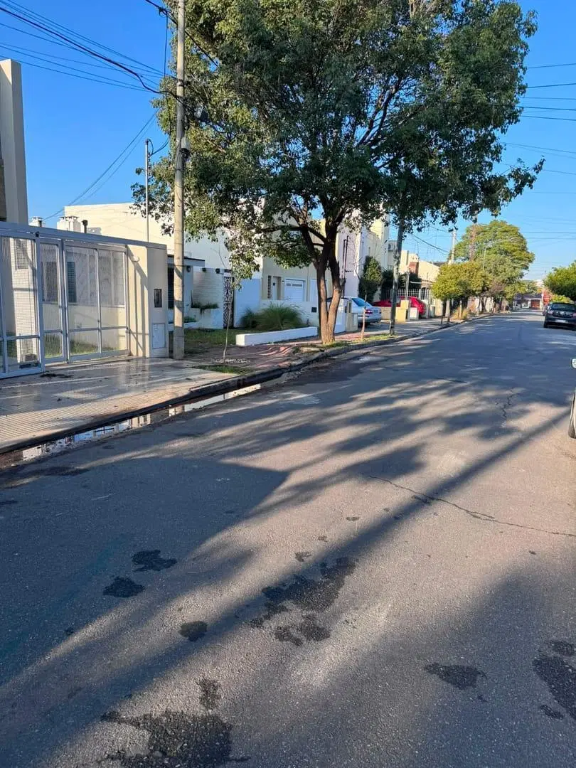 CASA VENTA BARRIO URCA Reciclar 350 m2 Terreno 155 m2 Cubiertos 1