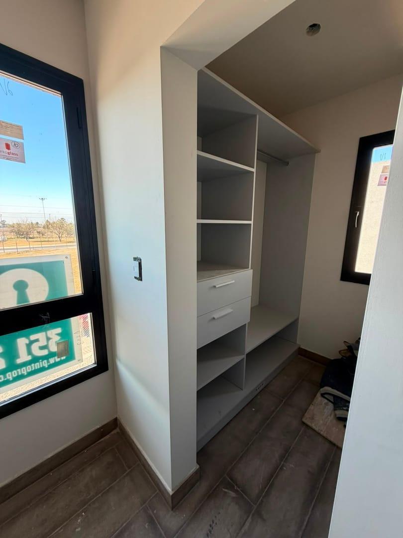 Foto de DUPLEX ALQUILER PRADOS DE MANANTIALES 3 dormitorios A ESTRENAR, imagen 5