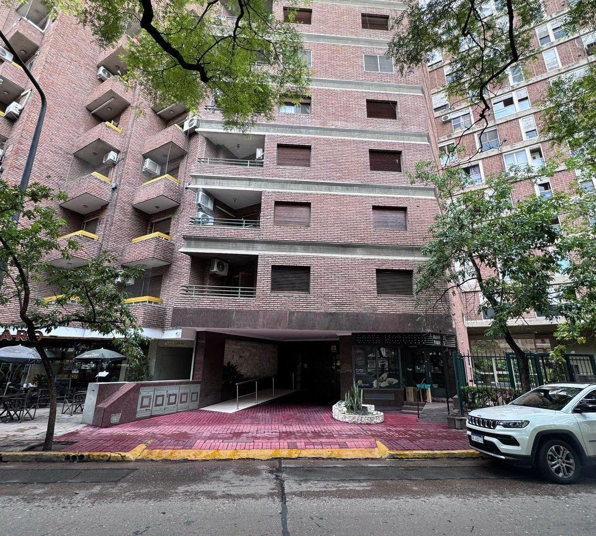 Foto de DEPARTAMENTO VENTA CENTRO 2 DORMITORIOS 2 baños COCHERA, imagen 3