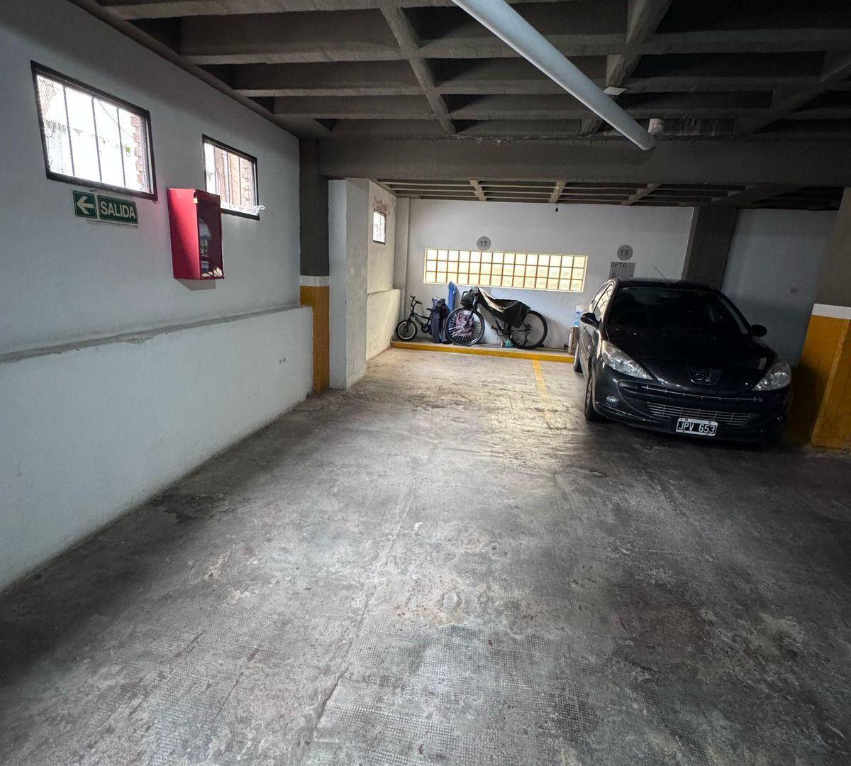 Foto de DEPARTAMENTO VENTA CENTRO 2 DORMITORIOS 2 baños COCHERA, imagen 4
