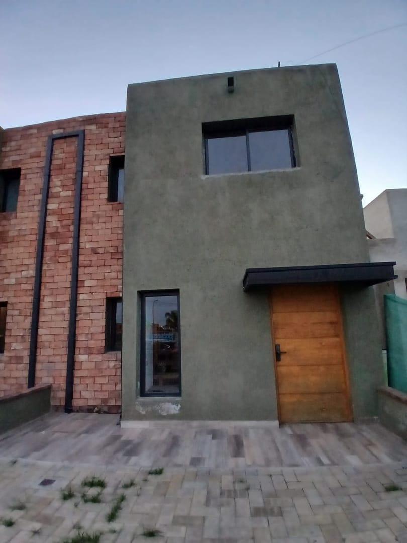 Foto de DUPLEX VENTA VALLE CERCANO 3 DORMITORIOS ESCRITURA Y POSESION INMEDIATA, imagen 3
