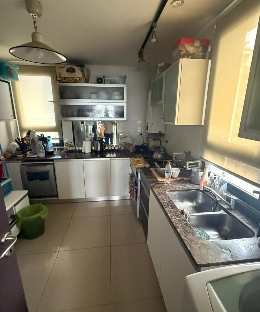 Foto de Departamento de 3 dormitorios a la venta en pleno General Paz. Apto, imagen 4