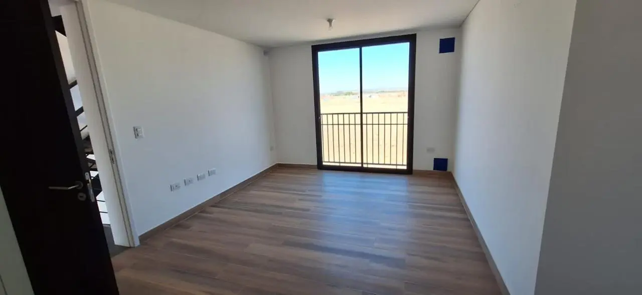 DEPARTAMENTO EN VENTA DE UN DORMITORIO EN MANANTIALES 2 3