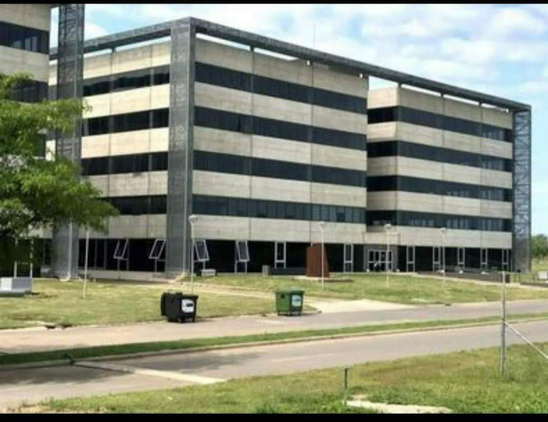 Oficina en Parque Empresarial Aeropuerto 70 M2 PROPIOS