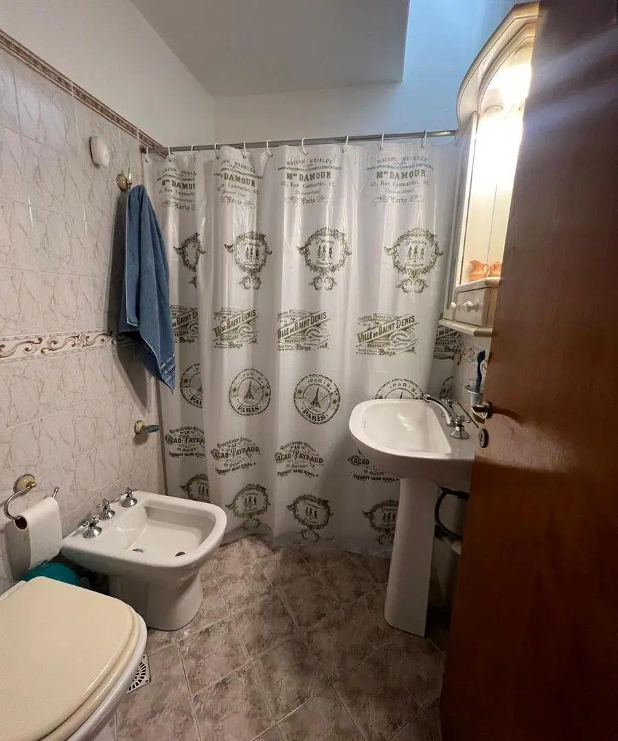 EXCELENTE CASA EN PA BARRIO CERRO CHICO! 3 dorm 4 cocheras, escritorio, impecable!!! 2